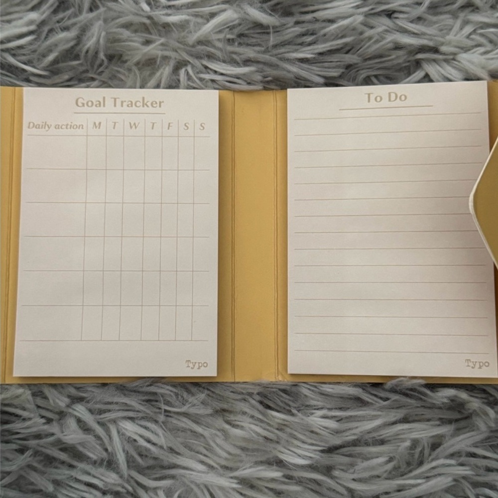 2 Magnetic Sticky Note Sets - Picture 9 of 9
